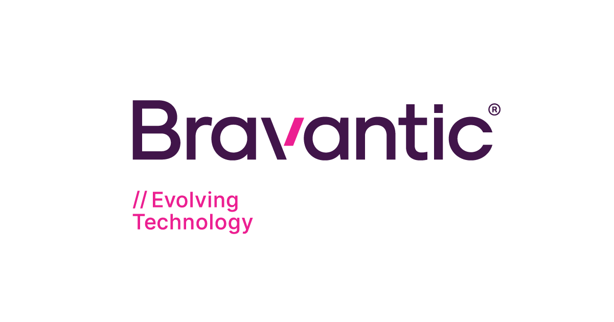 Logotipo Bravantic com tagline "Evolving Technology"