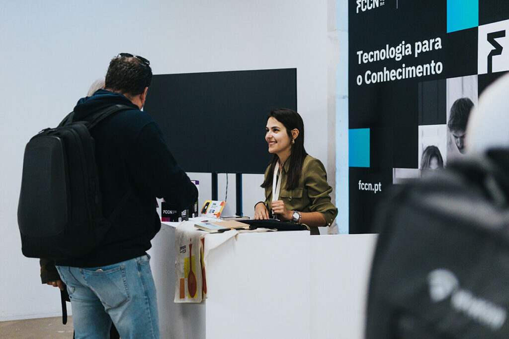 Stand FCCN na zona de exposições